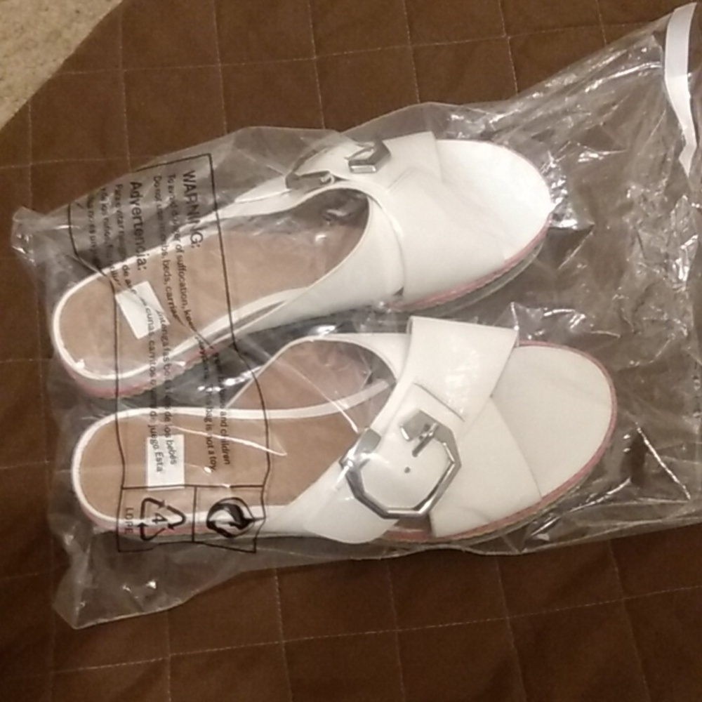 Louise etCie Wedge Summer Sandles Size 8.  EUC